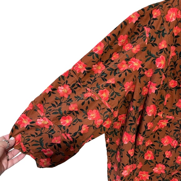NWOT. Sonoma Goods For Life 4X floral peasant top. 3/4’s sleeve top with v neck. - Picture 3 of 8